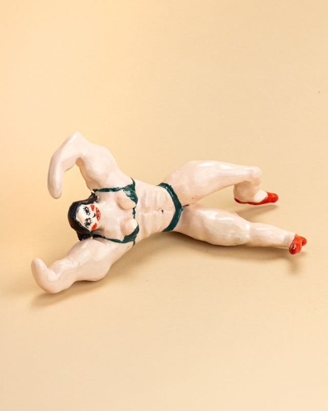 Escultura Biceps Relajados, 2025